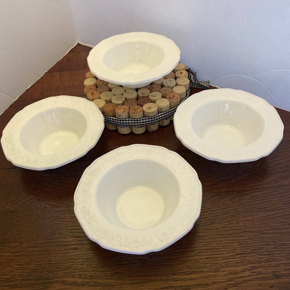 Indiana Milk Glass Orange Blossom Pattern Dessert Bowls 5-1/2" Set of 4